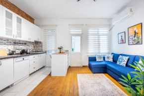 Urban Chic 1 BR Apartment in Cihangir Beyoglu